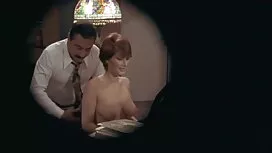 Christina laittaa ku ...
