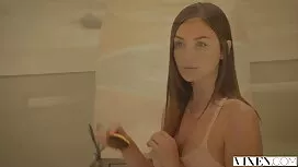 Tyttö orgasmiin ilma ...
