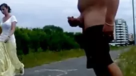 Hänen tyttöystävänsä ...